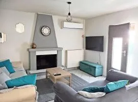 Cozy house for 5 persons at Artemida