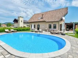 Cozy Home In Krasic With Sauna