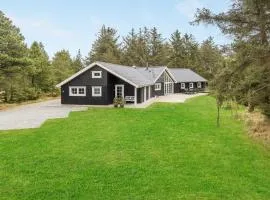 Six-Bedroom Holiday Home In Blavand
