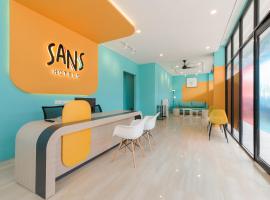Sans Hotel Tajur Bogor, hotel sa Bantarkamang