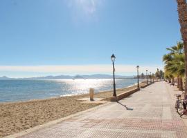 Cozy Apartment In Los Alcazares, 3-sterrenhotel in Los Alcázares