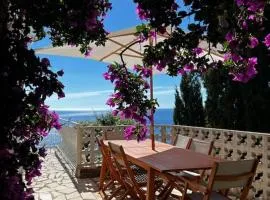 Bohème Beach Villa with seaview & private garden, Antheor