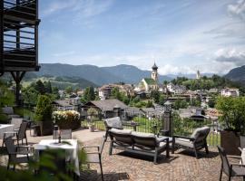 Hotel Emmy - five elements, hotel en Fiè allo Sciliar