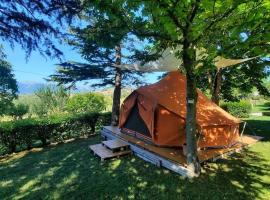 Glamping Marche Nascoste Tenda e intero alloggio, hotelli kohteessa Penna San Giovanni