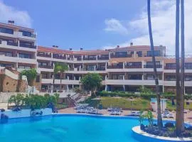 Lovely apartment top views, heated pool, great location