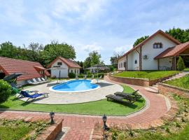 Lovely Home In Rivalno With Sauna, hotel en Slanje