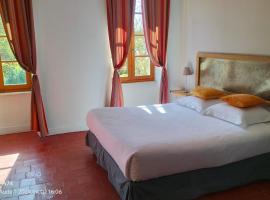 Logis Hôtel Château De Palaja, hotel v Carcassonne