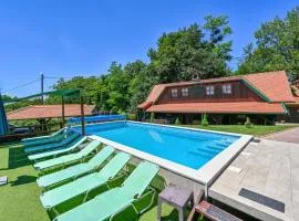 Nice Home In Klanjec With Sauna