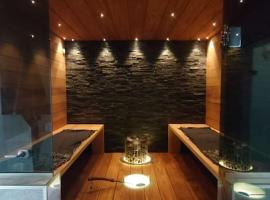 Talo kaikilla mukavuuksilla, beach hotel in Joensuu