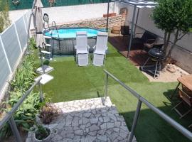 Maison entre mer et garrigue, ξενοδοχείο σε Balaruc-les-Bains