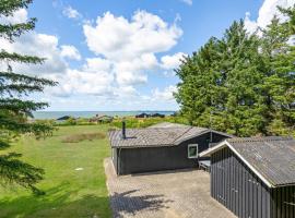 Beautiful Home In Spøttrup With Kitchen, hôtel à Spottrup