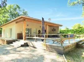 *Villa Ivoire* Grand jardin-calme-terrain pétanque