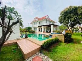 Tropical seaview, pak nam pran, pranburi