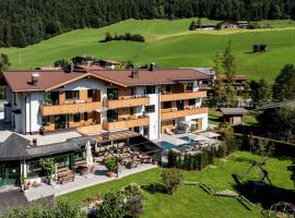 Ferienwohnungen Hautz, hotel in Kirchdorf in Tirol