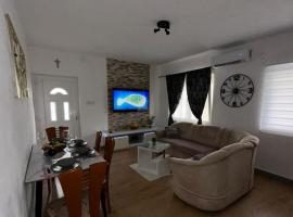 Mali Mate, hotel in Solin
