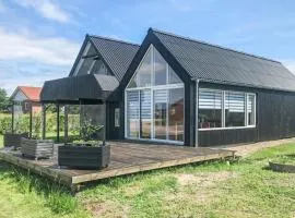 Two-Bedroom Holiday Home In Knebel