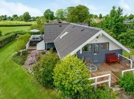 Cozy Home In Egernsund With Wifi