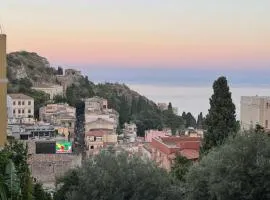 Villa des Arts - Taormina