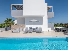 Asteria Pearl Villa 1 with Jacuzzi