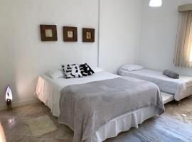 CASA ENCANTADINHA, hotel em Petrópolis