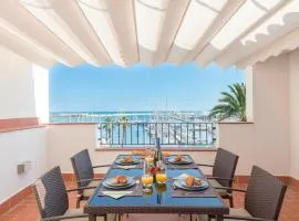 Ático Familiar Renovado Frente al Mar con Terraza y Vistas Panorámicas en Vilanova i la Geltrú - ES-332-2