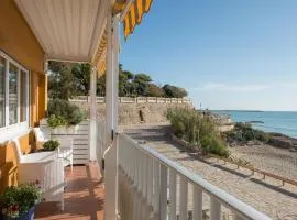 Apartamento cómodo frente al mar con acceso directo a la playa - ES-332-6