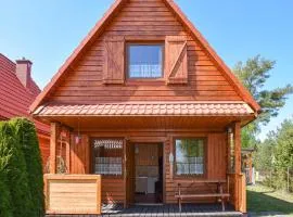 Awesome Home In Bobolin With Kitchen