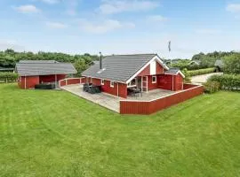 Lovely Home In Hemmet With Kitchen