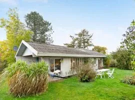 Holiday Home Tyr-Holmen