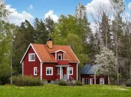 Gorgeous Home In Vimmerby With Kitchen
