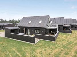 Three-Bedroom Holiday Home In Romo, hotel v destinaci Sønderby