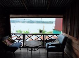 Baan ChanKhiang at ChiangKhan, hotel in Chiang Khan