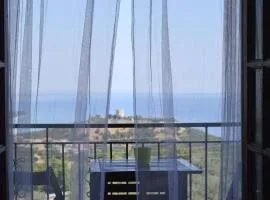 Attic with a view-Σοφίτα με θέα