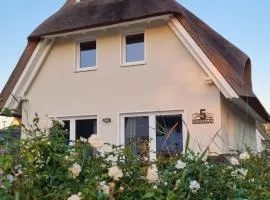 Wanderfalke - Ferienhaus mit Kamin und Sauna für 8 Personen