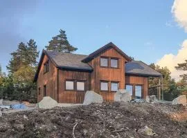 Amazing Home In Dølemo With Sauna