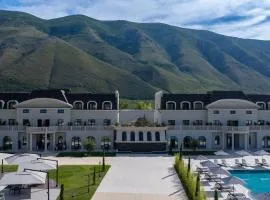 Acros Resort