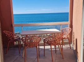 CAP CORNICHE - Agréable Studio bord mer, hotel em Sète