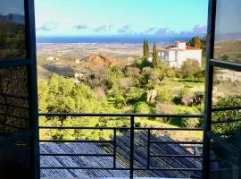 Cortijo de la Fuente con vistas impresionantes y playas a 20 minutos