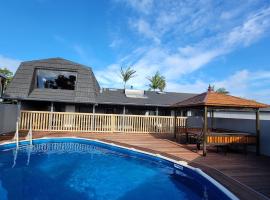 Luxury Bay Vacation Home 5 Ensuites & Pool