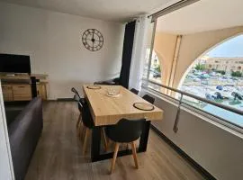 studio cabine - Sète - 6personnes - rénové - moderne - en bord de plage avec clim