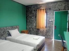 เซราะกราว บูติก รีสอร์ท Sohground Boutique Resort, hotel que acepta mascotas en Prakhon Chai