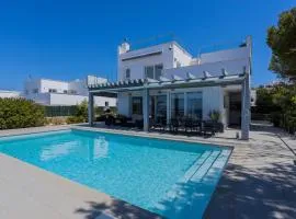 V196 Villa Brisa by Menorcarentals Villas