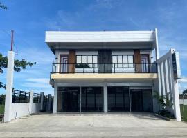 AMV Hotel, Events Place & Restaurant, Hotel in Mamburao