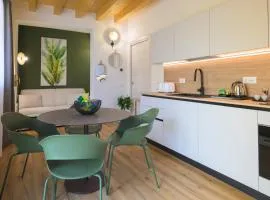 La Còrt Apartments 3