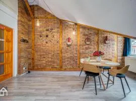 ACME Apartments