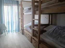 Cachinnans Hostel & Apartments