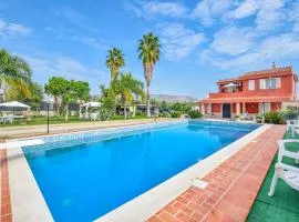 Amazing Home In Siracusa With Wifi