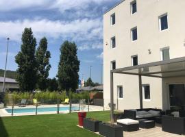 Brit Hotel Martigues Nord, hotel v destinácii Martigues