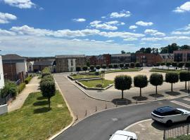 Luxury 2 Bedroom Northampton Townhouse with Balcony, люксовый отель в Нортгемптоне