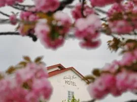 Normandy Farm Hotel & Conference Center